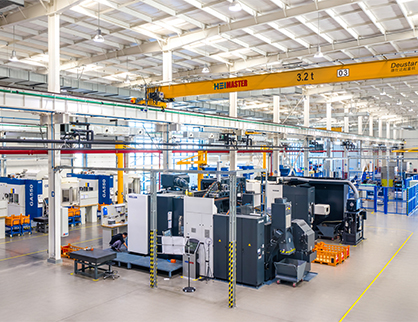 产业链协同，关键部件自产自控